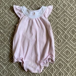 Kissy kissy onesie with embroidered bunny. Perfect for Easter!